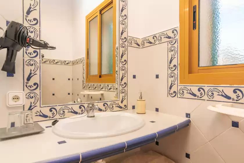 Holiday rentals in Los girasoles, Campos