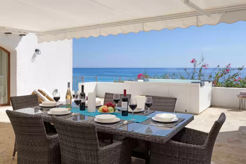 Holiday rentals in Villa jambo, Plans