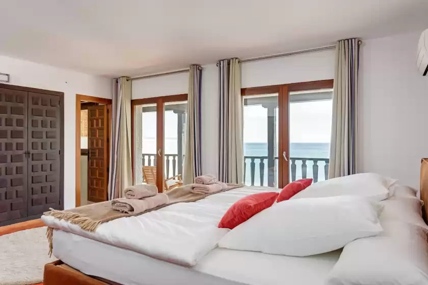 Holiday rentals in Villa jambo, Plans