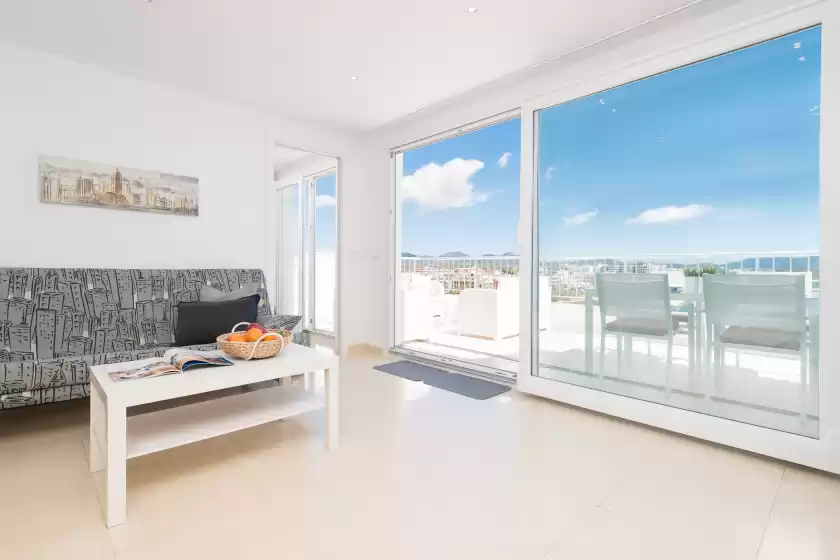 Holiday rentals in Luisamar sea view, s'Illot