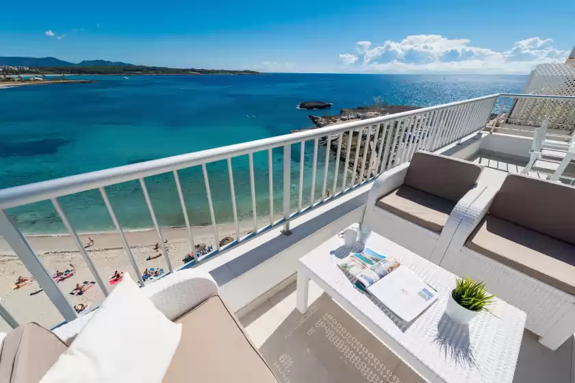 Holiday rentals in Luisamar sea view, s'Illot