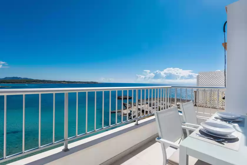 Holiday rentals in Luisamar sea view, s'Illot