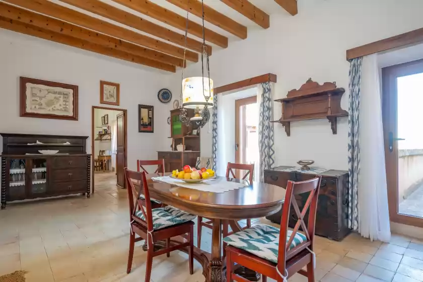 Holiday rentals in Finca son costa, Montuïri