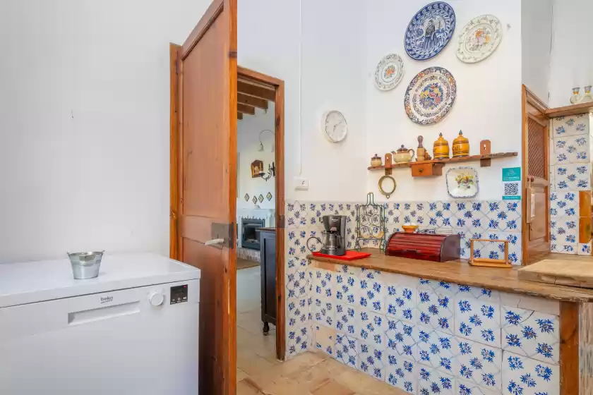 Holiday rentals in Finca son costa, Montuïri