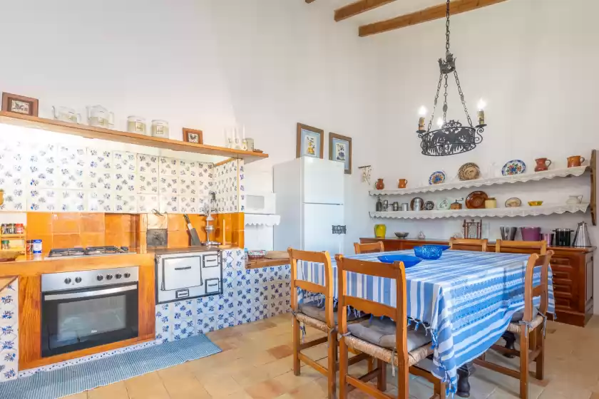 Holiday rentals in Finca son costa, Montuïri