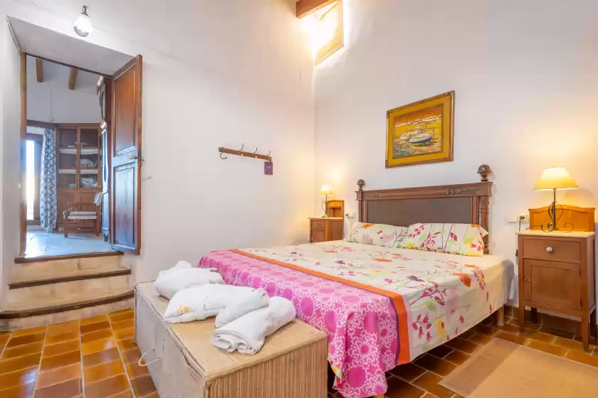 Holiday rentals in Finca son costa, Montuïri