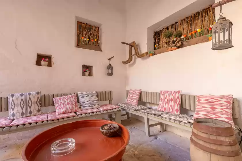 Holiday rentals in Finca son costa, Montuïri