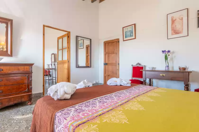 Holiday rentals in Finca son costa, Montuïri