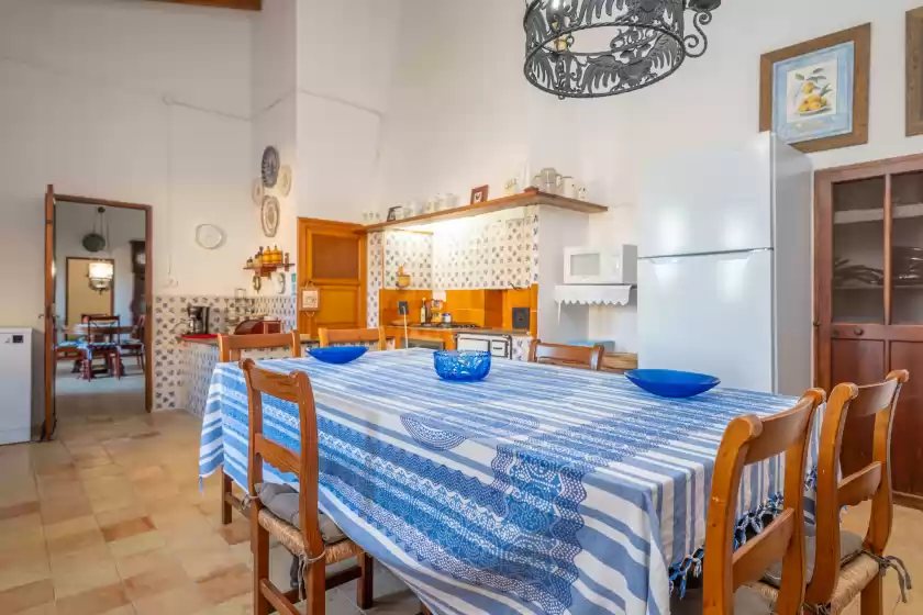 Holiday rentals in Finca son costa, Montuïri