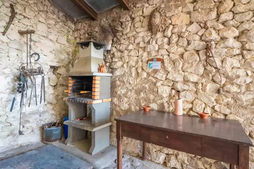 Holiday rentals in Finca son costa, Montuïri