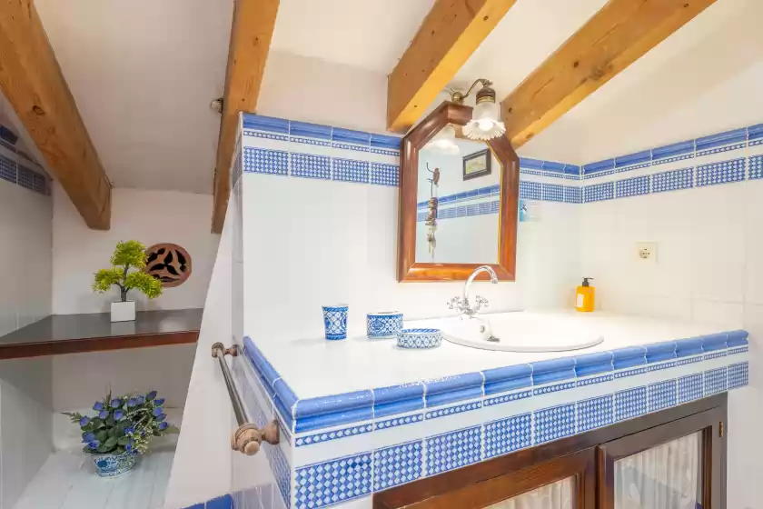 Holiday rentals in Finca son costa, Montuïri