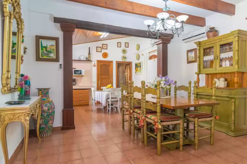 Holiday rentals in Can toni corona, Muro