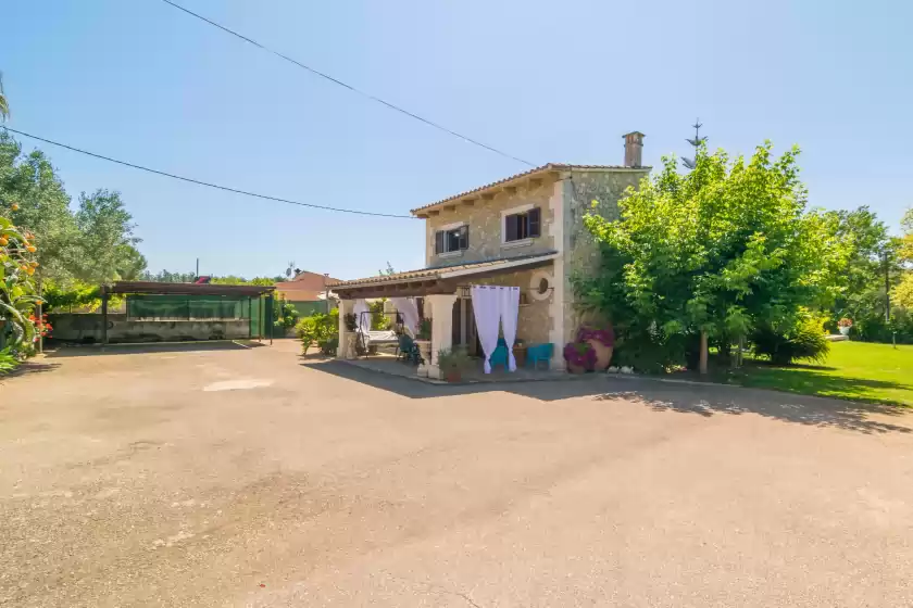 Holiday rentals in Can toni corona, Muro