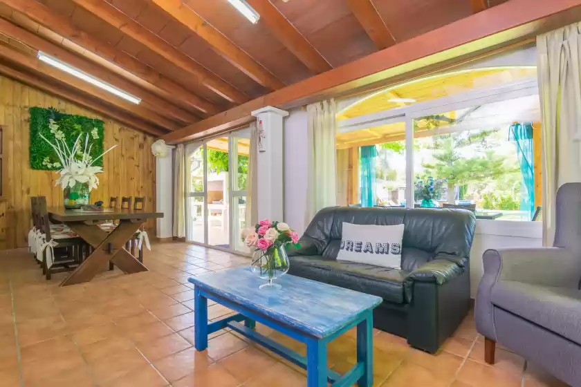 Holiday rentals in Can toni corona, Muro