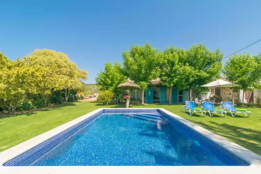Holiday rentals in Can toni corona