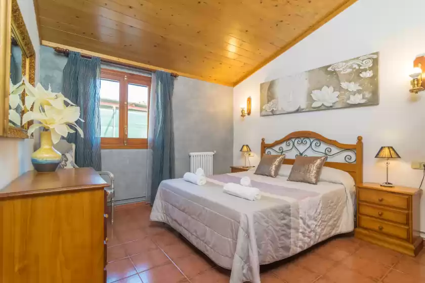 Holiday rentals in Can toni corona, Muro