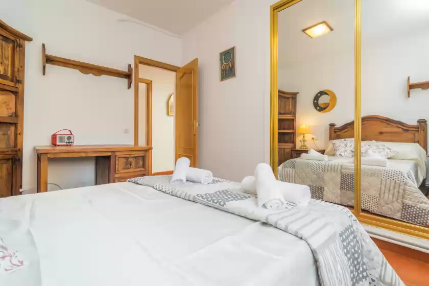 Holiday rentals in M'agrada, Badia Blava