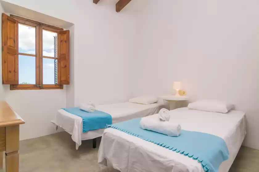 Holiday rentals in Cas sastret, Son Sardina