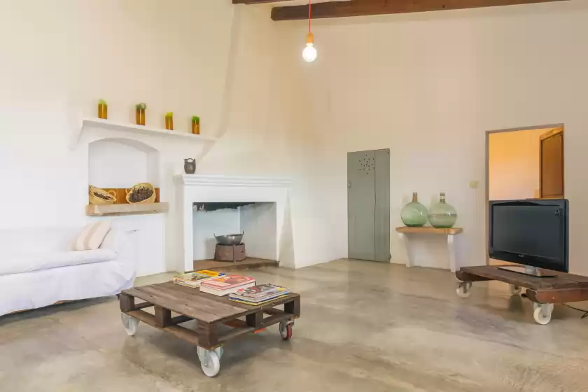 Holiday rentals in Cas sastret, Son Sardina