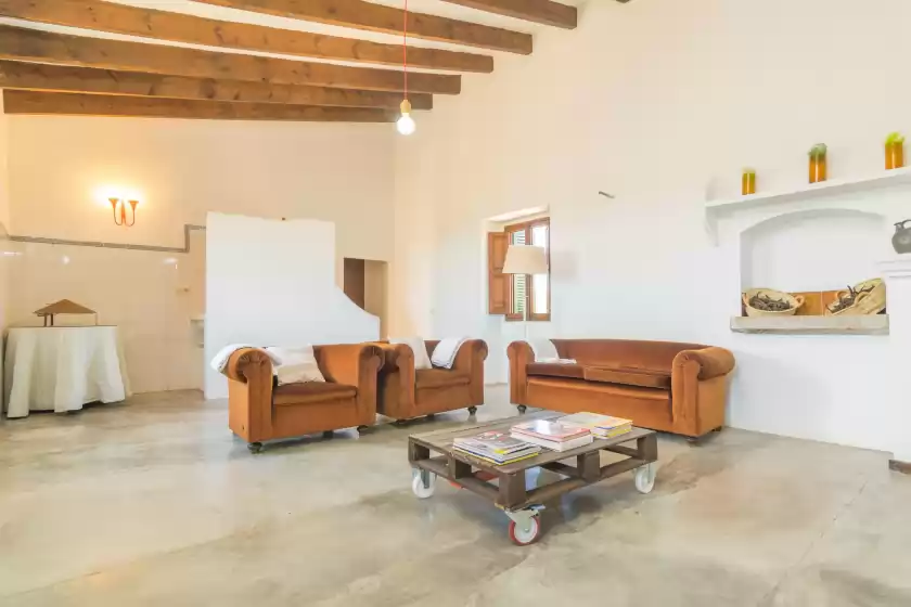 Holiday rentals in Cas sastret, Son Sardina