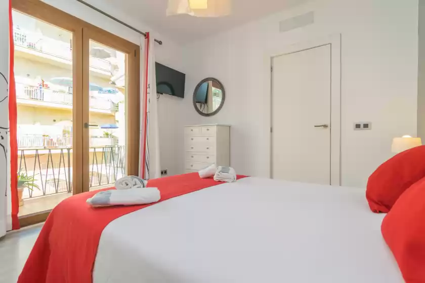 Holiday rentals in Mafloras luxury&beach apartame, Cala Millor