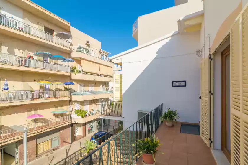 Holiday rentals in Mafloras luxury&beach apartame, Cala Millor