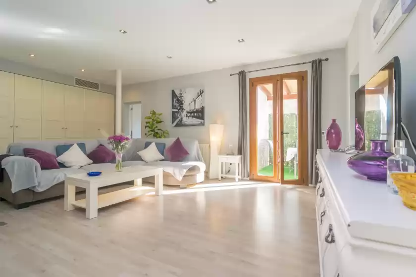 Holiday rentals in Mafloras luxury&beach apartame, Cala Millor