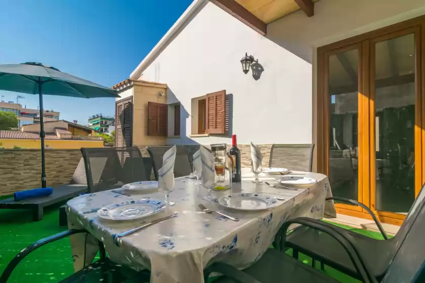 Holiday rentals in Mafloras luxury&beach apartame, Cala Millor