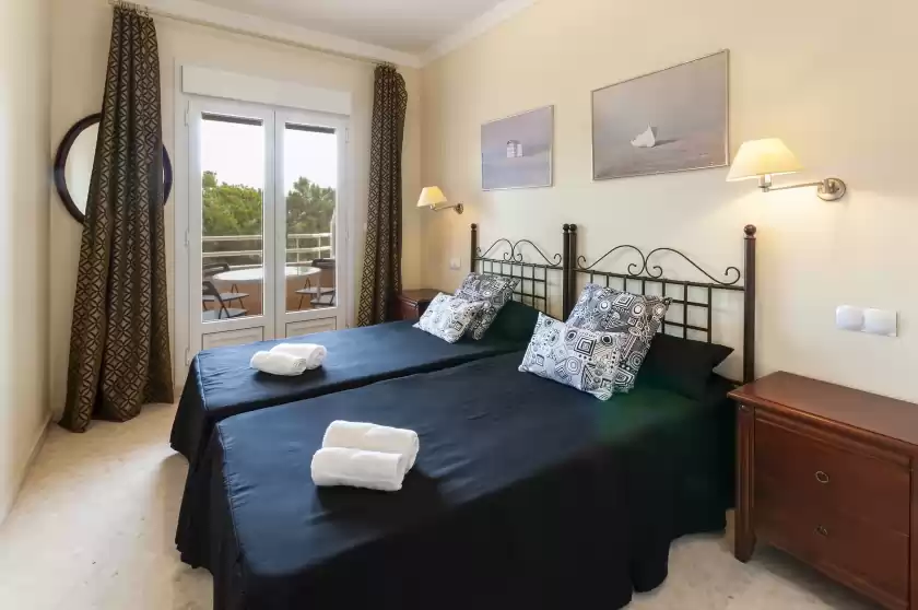 Holiday rentals in Buganvilla, Oliva