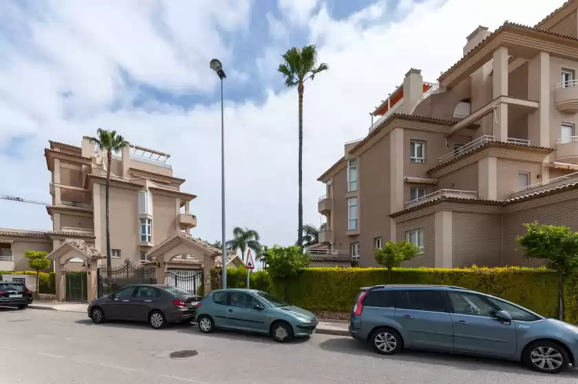 Holiday rentals in Buganvilla, Oliva