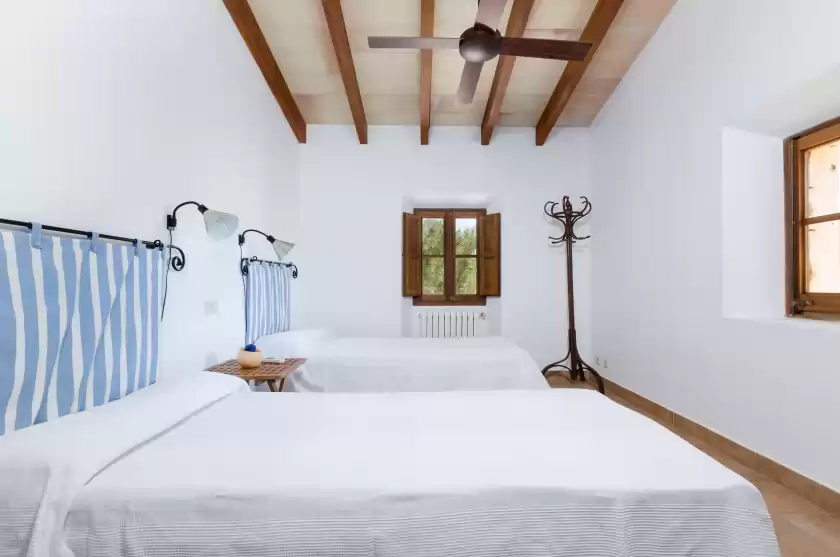 Holiday rentals in Des oms, Felanitx