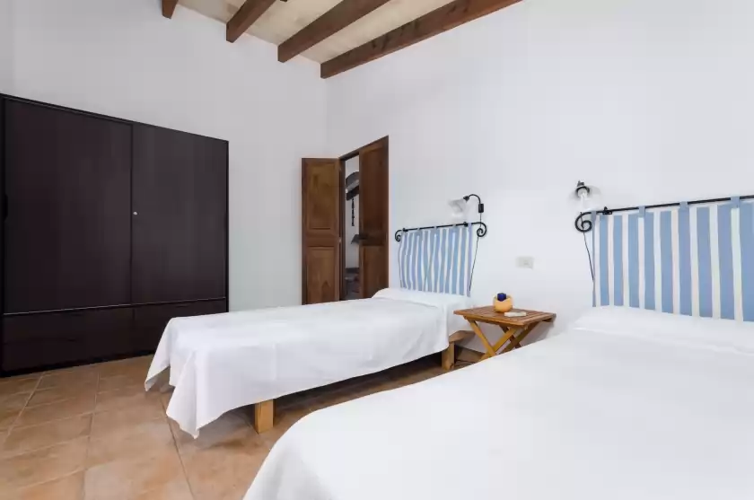Holiday rentals in Des oms, Felanitx