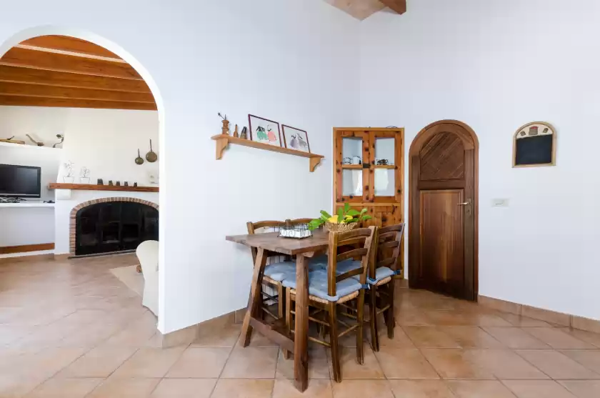 Holiday rentals in Des oms, Felanitx