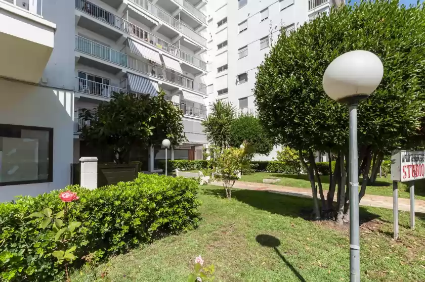 Holiday rentals in Estudio, Grau i Platja