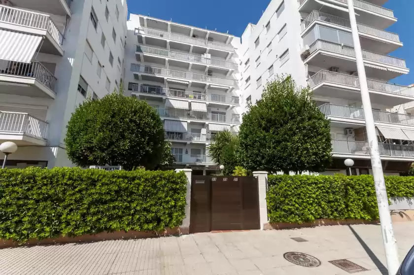 Holiday rentals in Estudio, Grau i Platja