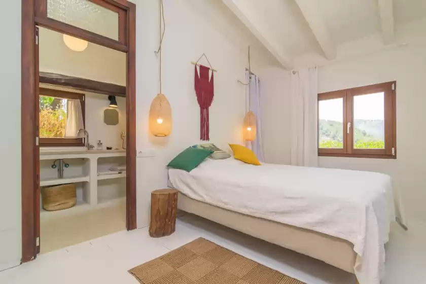 Holiday rentals in Ca'n tomeu - adults only, Bunyola