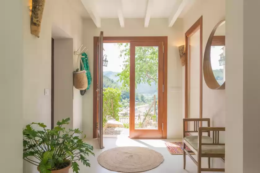 Holiday rentals in Ca'n tomeu - adults only, Bunyola