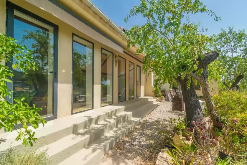 Holiday rentals in Ca'n tomeu - adults only, Bunyola