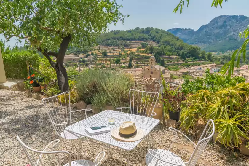 Holiday rentals in Ca'n tomeu - adults only, Bunyola