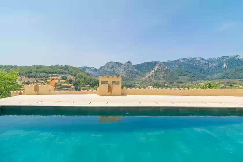 Holiday rentals in Ca'n tomeu - adults only, Bunyola