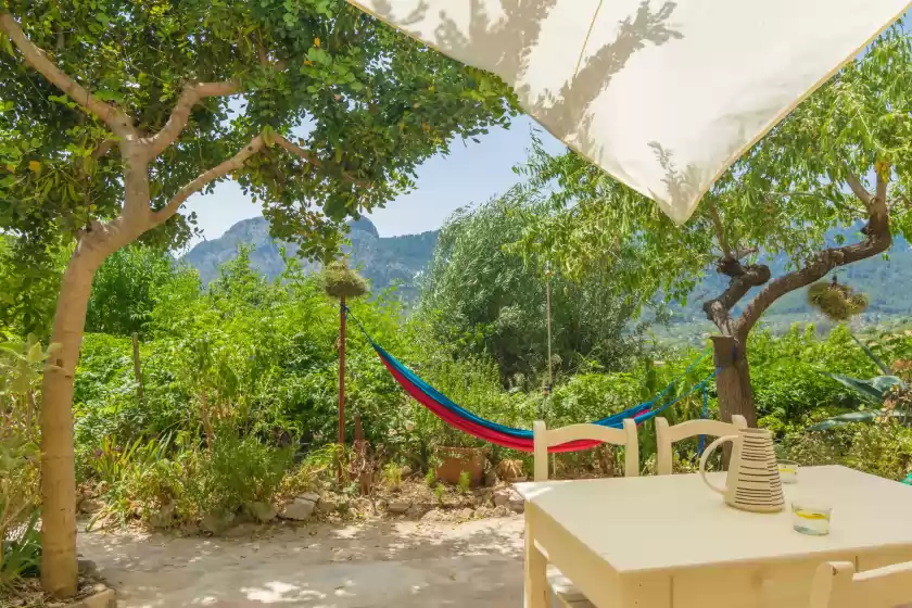 Holiday rentals in Ca'n tomeu - adults only, Bunyola