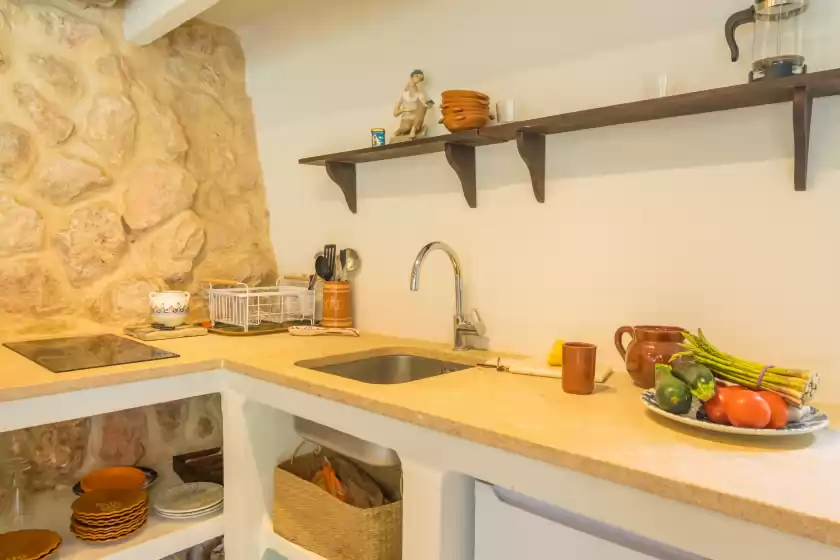 Holiday rentals in Ca'n tomeu - adults only, Bunyola