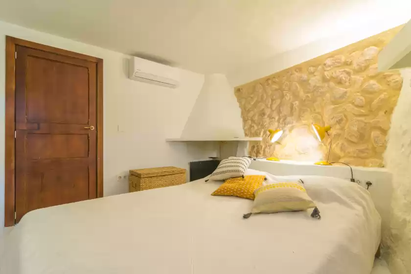 Holiday rentals in Ca'n tomeu - adults only, Bunyola