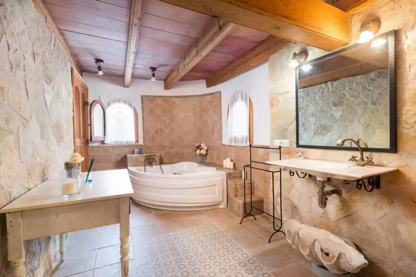 Holiday rentals in Es canyar, Selva
