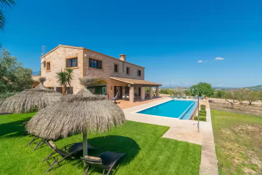 Holiday rentals in Es turonet