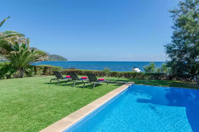 Ferienhaus auf Port nou