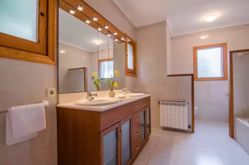 Holiday rentals in Sa roqueta 8, Portopetro