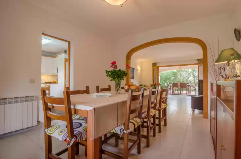 Holiday rentals in Sa roqueta 8, Portopetro