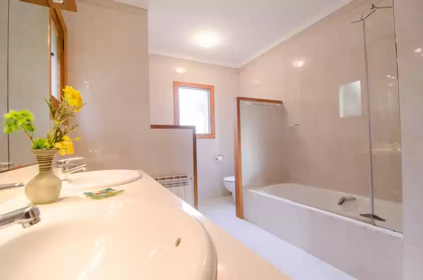 Holiday rentals in Sa roqueta 8, Portopetro