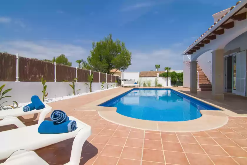 Holiday rentals in Es bon patro